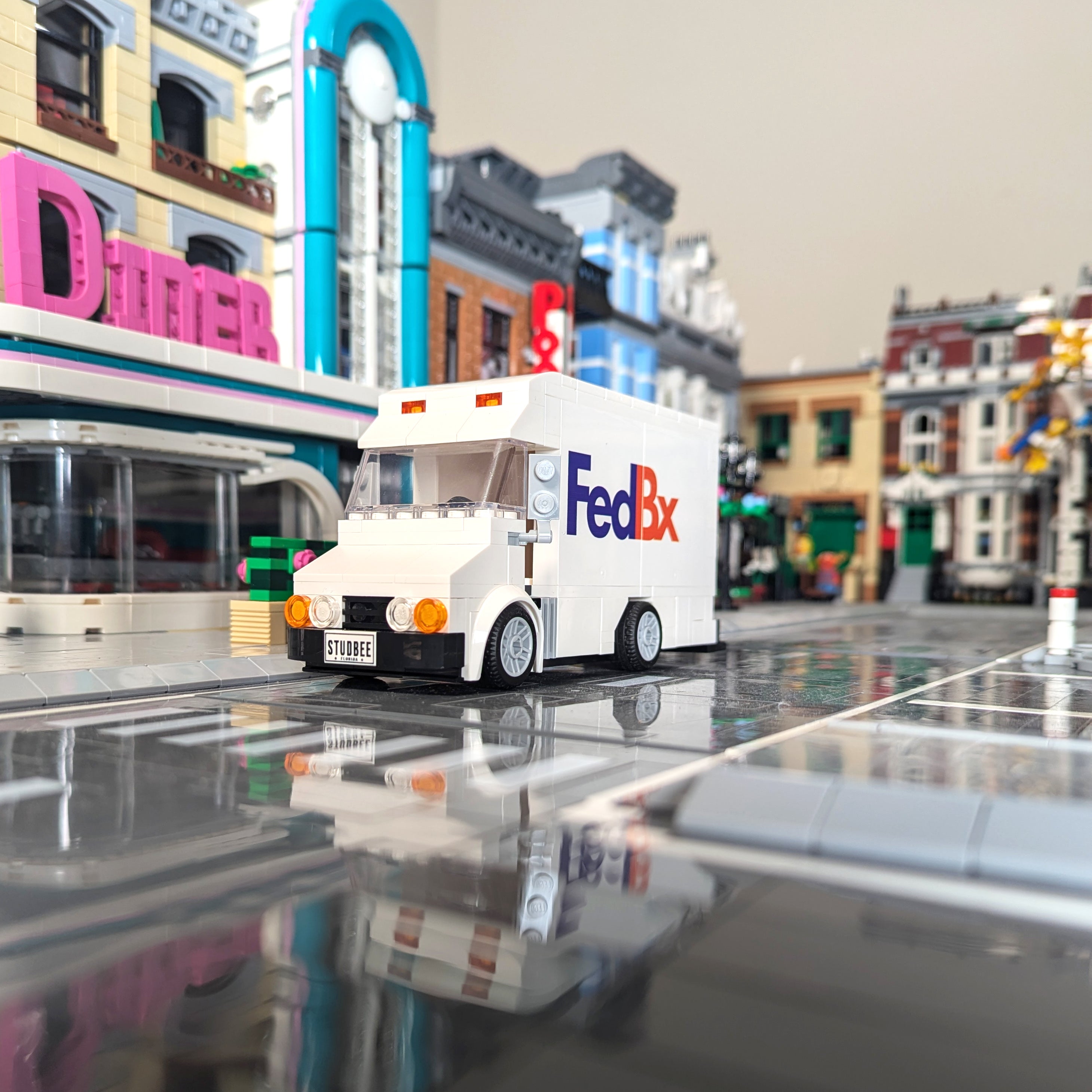 FedBx Delivery Truck - StudBee