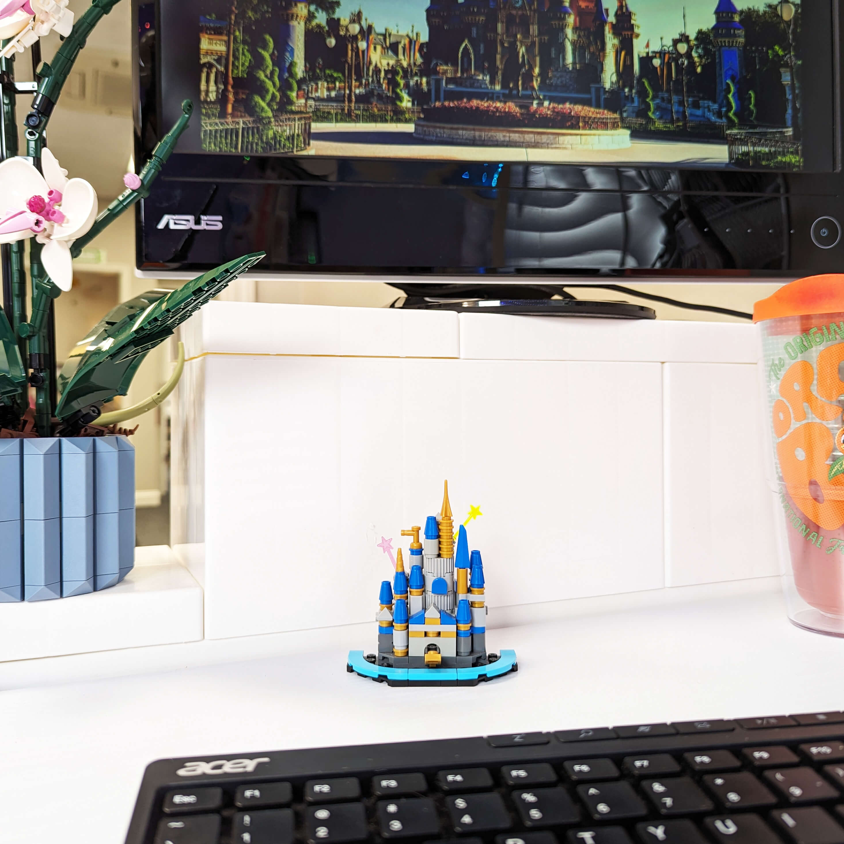 Magical Castle with Fireworks - Building Set - Made Using LEGO® Parts