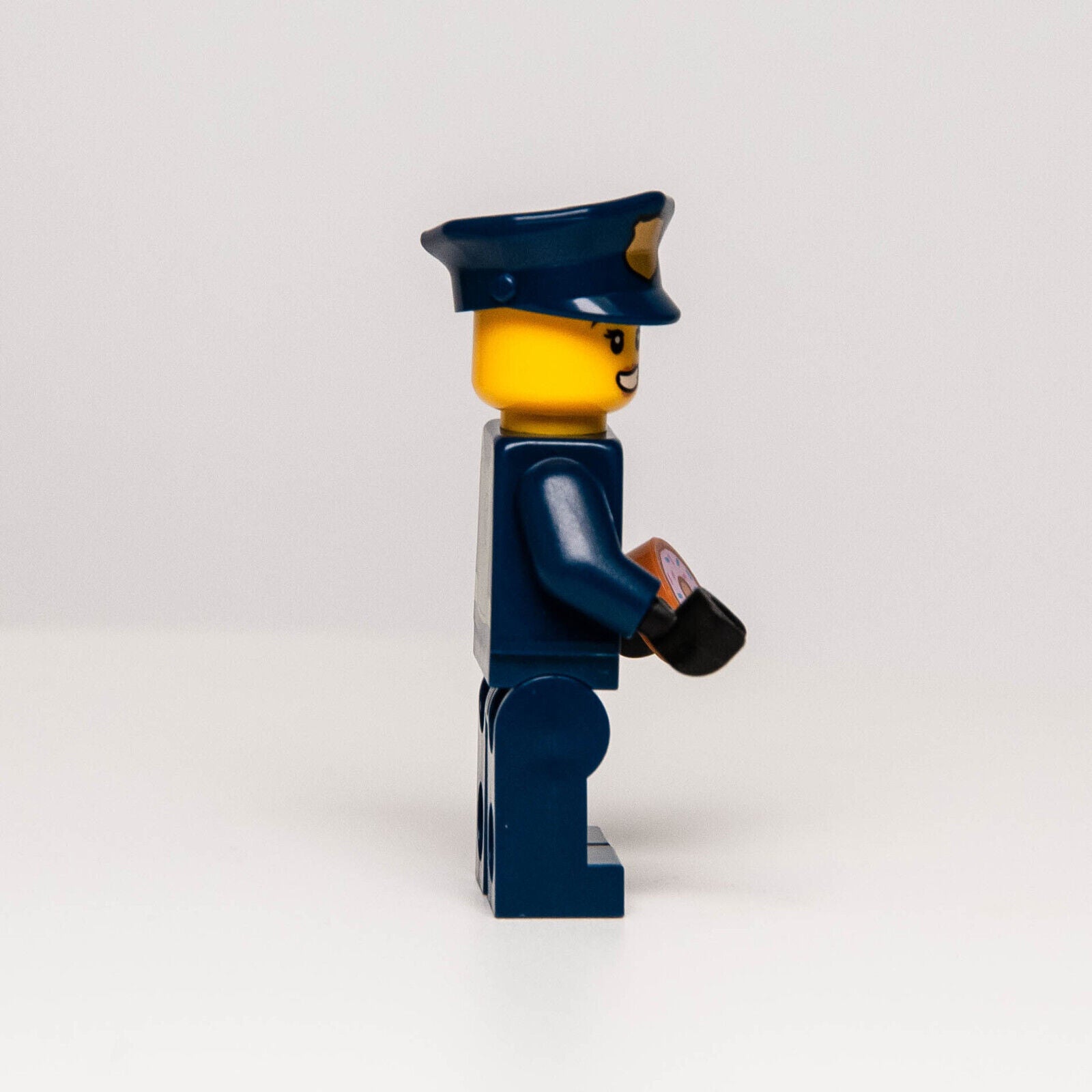 New Lego BAM 2023 Q2 Minifigure - Female Police Officer Cop w/ Donut