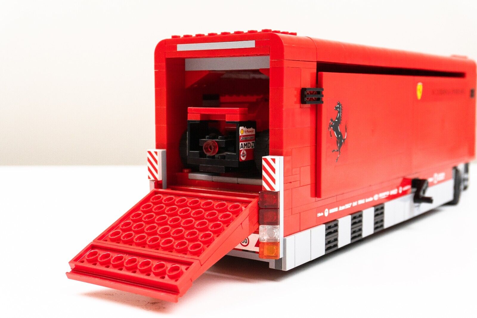 LEGO Racers: Scuderia Ferrari Truck - Set 8654 (w/ Instructions) 100% Complete - StudBee