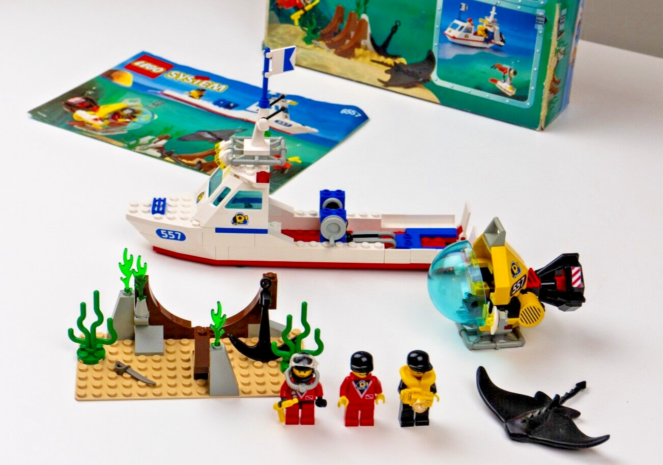 LEGO TOWN DIVERS Ocean Treasure Hunters 6557 Complete with Box Ma