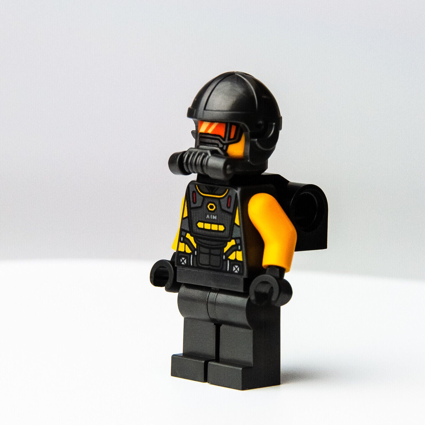 NEW AIM Agent - Backpack - 76164 (sh669) LEGO Minifigure