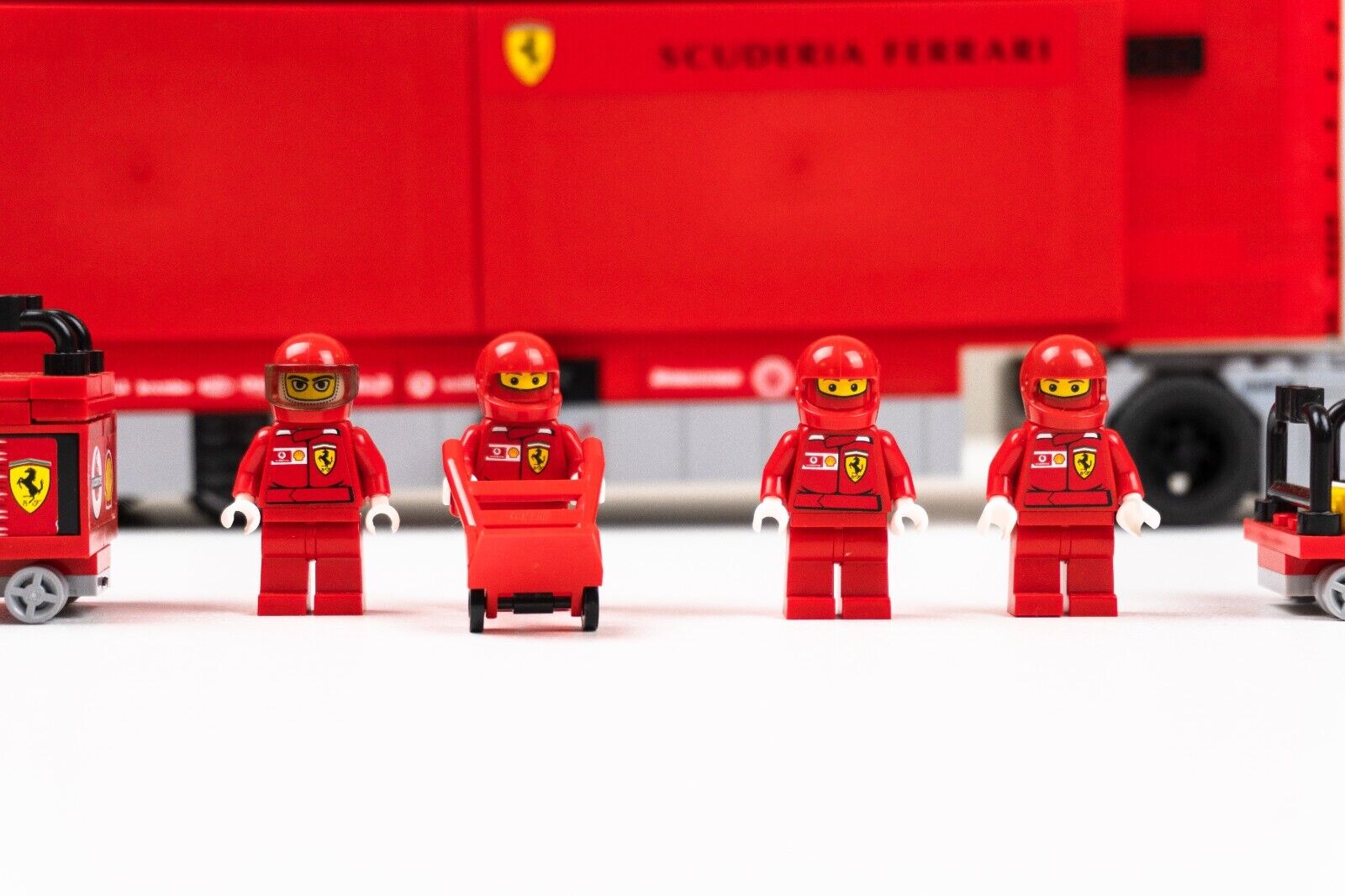 LEGO Racers: Scuderia Ferrari Truck - Set 8654 (w/ Instructions) 100% Complete - StudBee