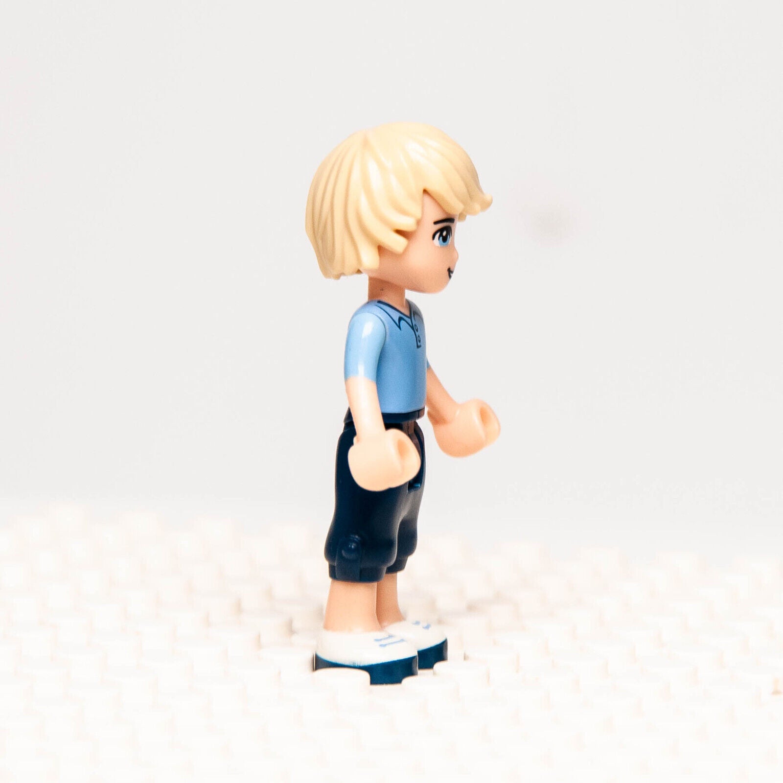 LEGO Friends Minifigure - Andrew (frnd047) Male Boy Dark Blue Son 41015