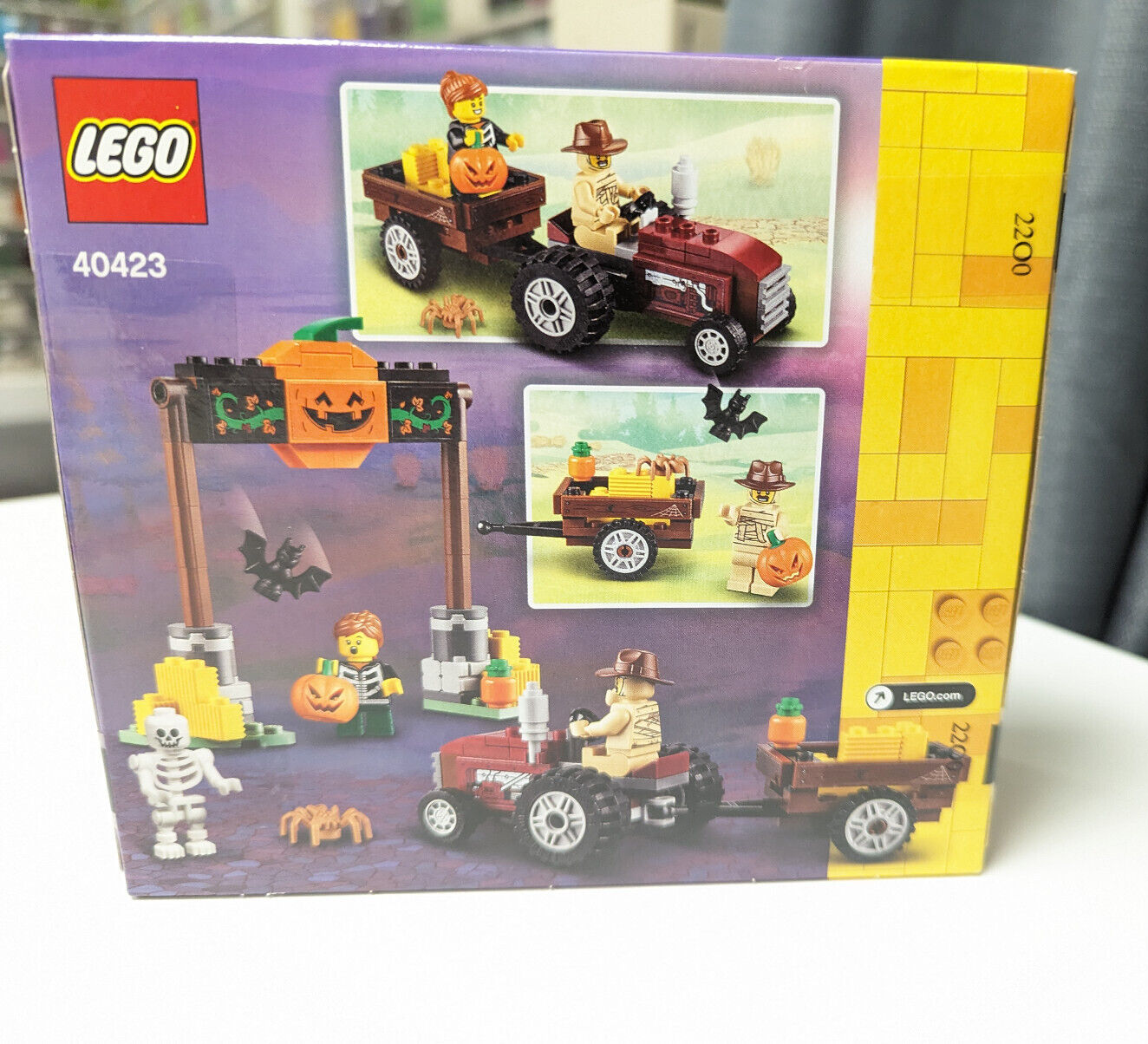Lego Seasonal Halloween Fall Hayride Set 40423 Retired Tractor Pumpkin Patch