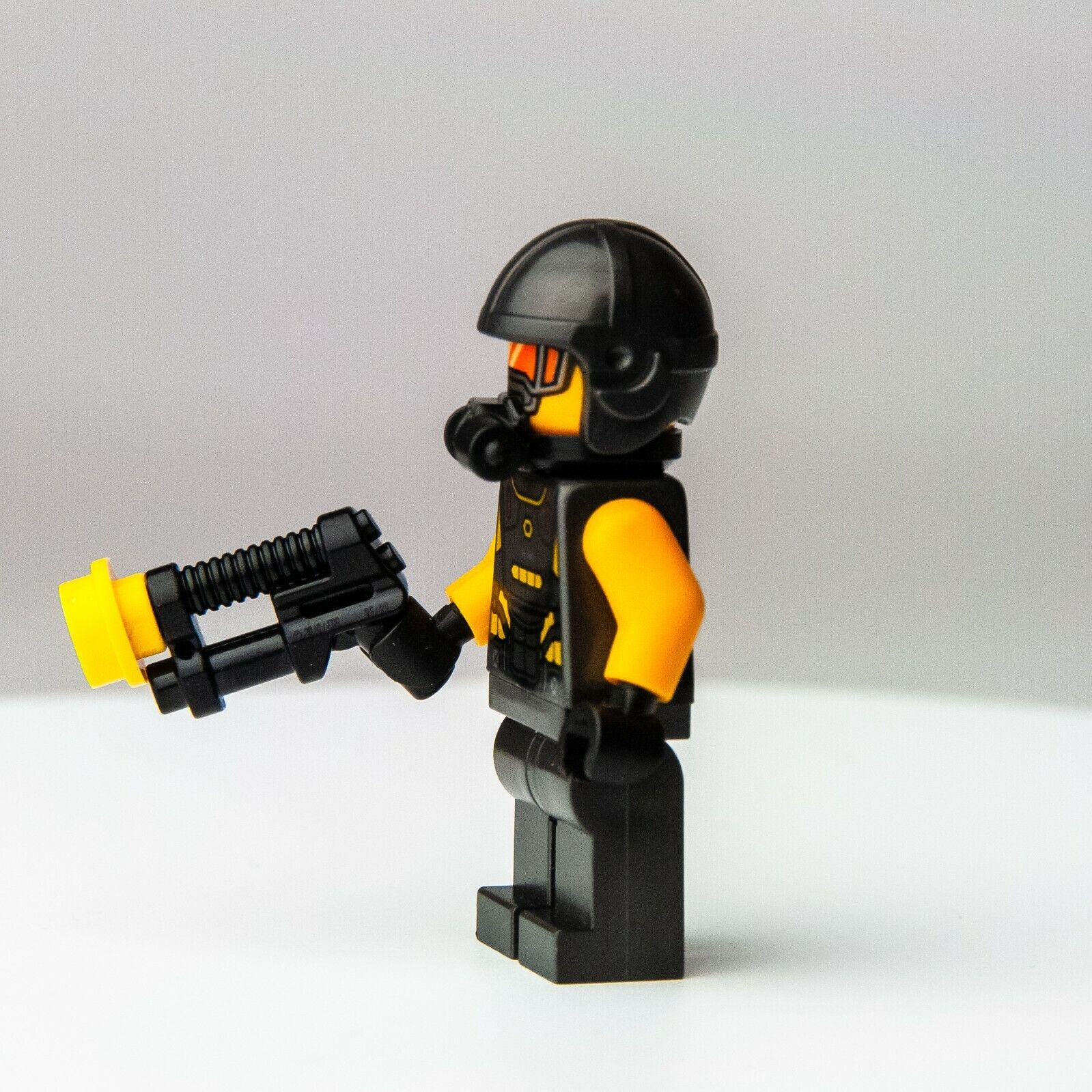 LEGO AIM Agent - Marvel - 76166 76143 (sh624) Minifigure