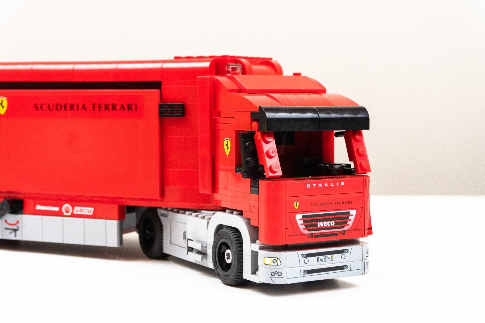 LEGO Racers: Scuderia Ferrari Truck - Set 8654 (w/ Instructions) 100% Complete - StudBee