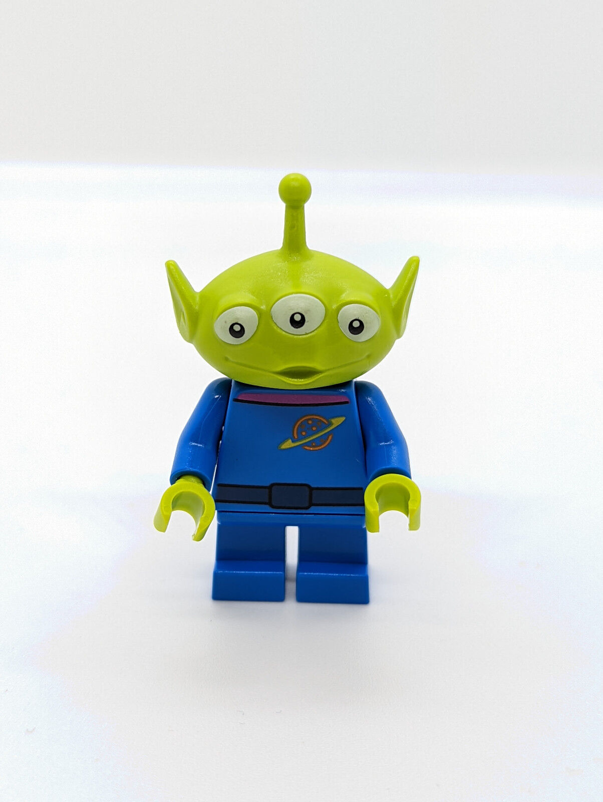 LEGO Pizza Planet Alien Minifigure - Disney CMS (dis002) w/ Pizza - StudBee