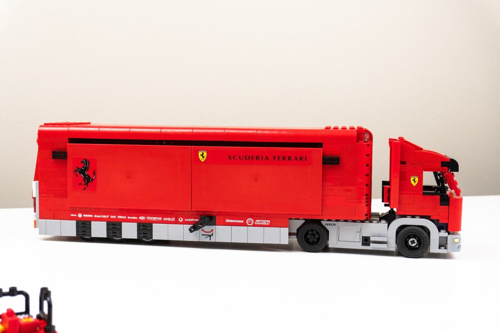 LEGO Racers: Scuderia Ferrari Truck - Set 8654 (w/ Instructions) 100% Complete - StudBee