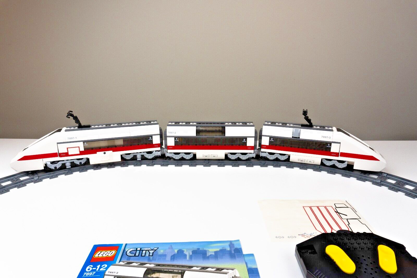 LEGO CITY RC: Passenger Train 7897 - Confirmed Complete & Working - StudBee